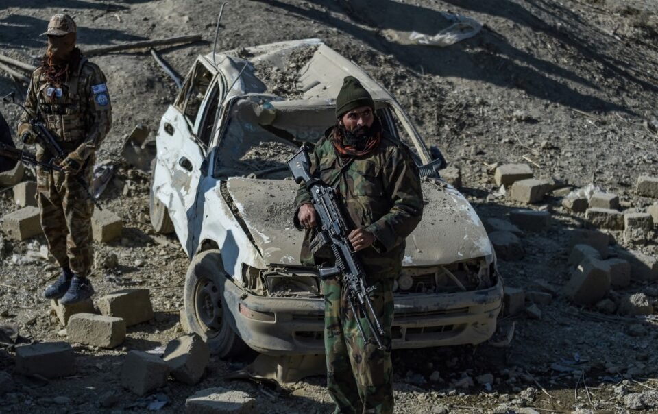 taliban-tan-cong-doan-xe-binh-si-pakistan,-11-nguoi-chet