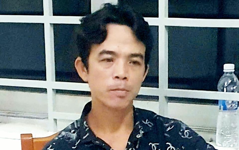 cong-an-an-giang-bat,-di-ly-2-bi-can-tron-truy-na-ve-dia-phuong