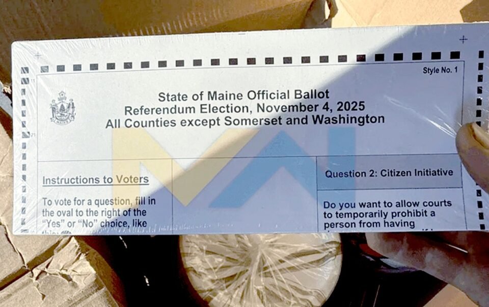 lam-ro-tin-don-mot-nguoi-nhan-hang-tram-la-phieu-tai-bang-maine-cua-my