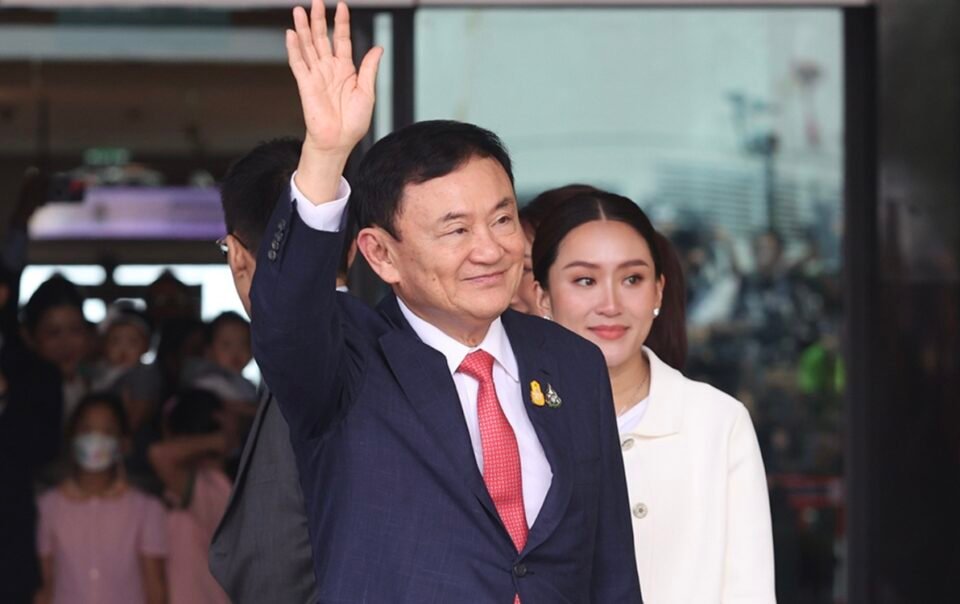 gia-dinh-thong-bao-ve-tinh-trang-cua-ong-thaksin-sau-30-ngay-o-trai-giam