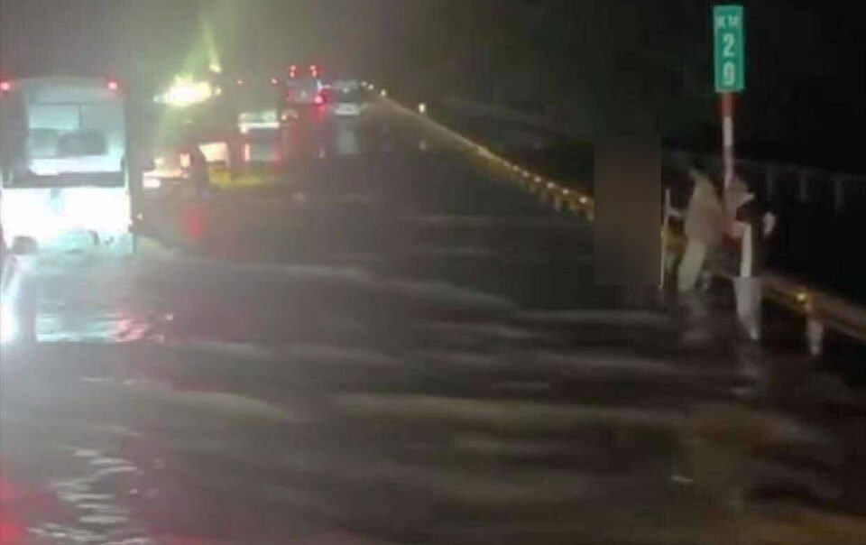 nuoc-lu-tran-len-cao-toc-ha-noi-–-thai-nguyen