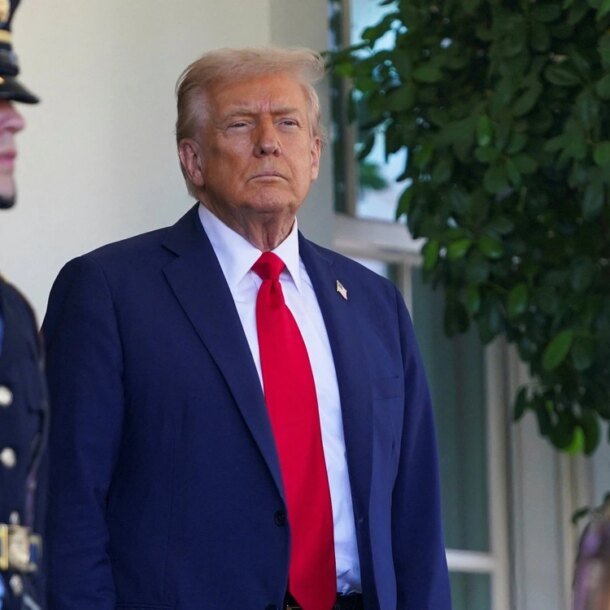 tin-tuc-the-gioi-10-10:-ong-trump-up-mo-ve-trung-phat-nga;-my-doi-tay-ban-nha-roi-nato