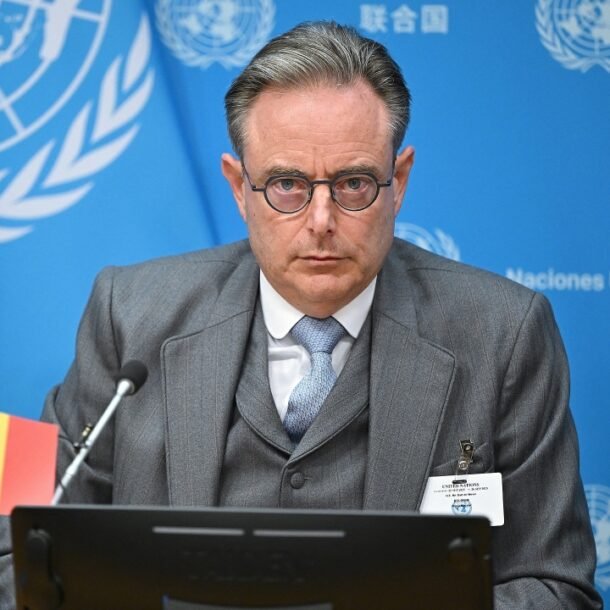 bi-pha-am-muu-tan-cong-thu-tuong-bang-drone-gan-bom