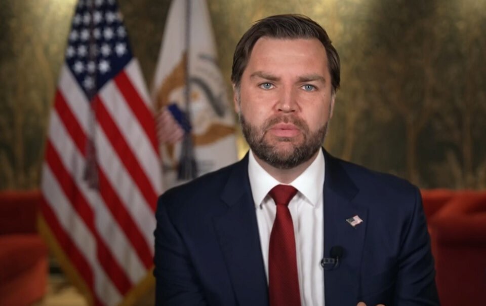 'pho-tuong'-cua-ong-trump-khang-dinh-linh-my-se-khong-dat-chan-len-dai-gaza