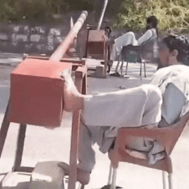 tram-thu-phi-hoat-dong-bang…-chan,-dan-mang-hai-huoc-‘day-la-he-thong-tien-tien-nhat-the-gioi’