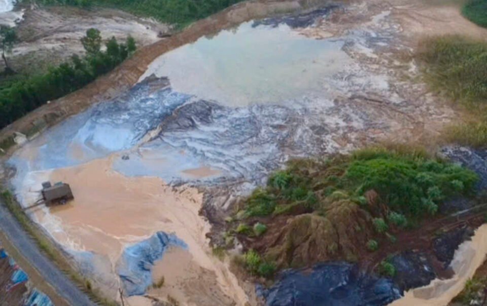 vo-ho-chua-bun-cua-nha-may-luyen-gang-thep-o-thai-nguyen