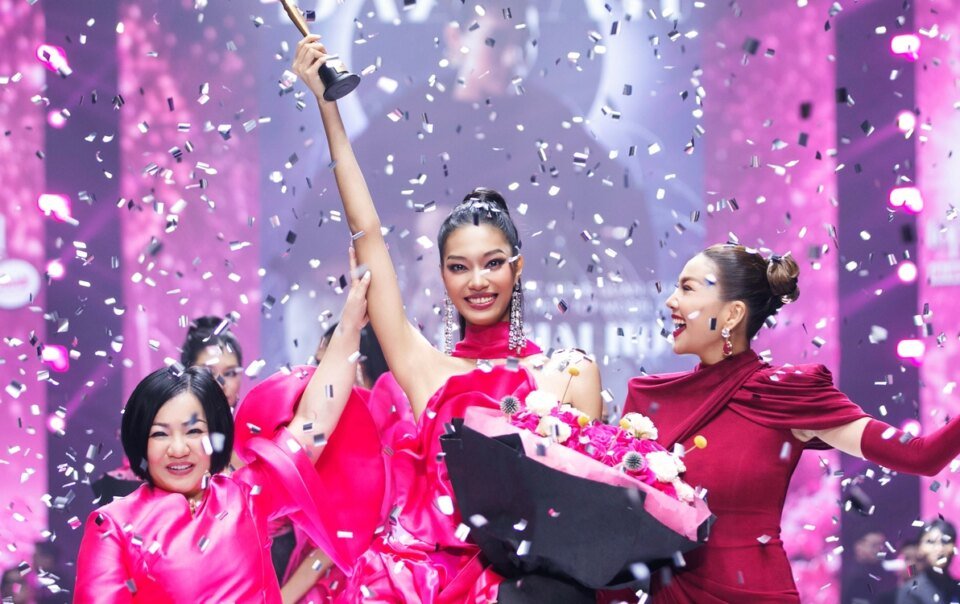nguoi-mau-mai-hoa-la-quan-quan-vietnam’s-next-top-model-2025