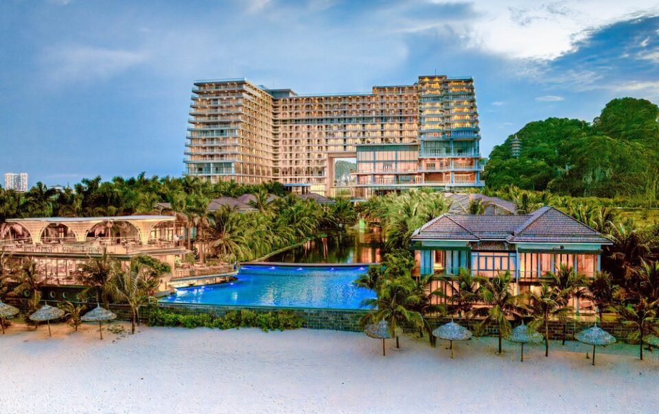 koi-resort-&-residence-da-nang:-trai-nghiem-nghi-duong-sang-trong