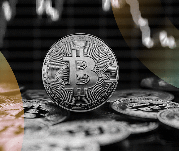 crypto-markets-slide-as-key-bitcoin-support-weakens-and-etf-flows-reverse