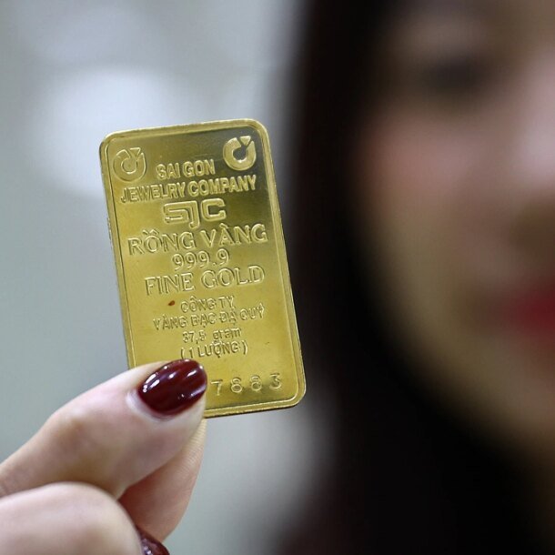 moi-luong-vang-tang-gan-3-trieu-dong