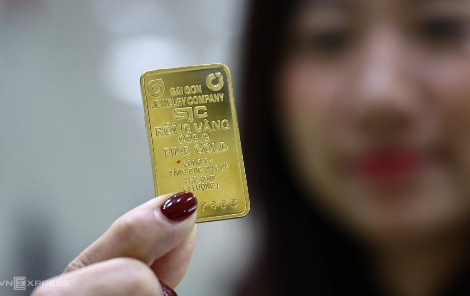 moi-luong-vang-tang-gan-3-trieu-dong