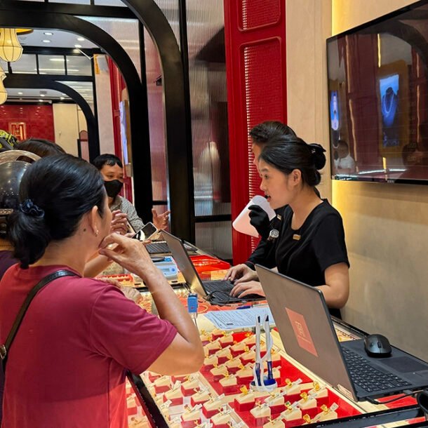 gia-vang-hom-nay-17/10/2025:-tang-lien-tiep-2-trieu/ngay,-lieu-co-con-song-moi?