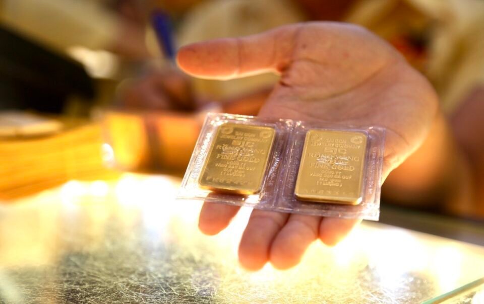 gia-vang-mieng-sjc-tien-sat-moc-150-trieu-dong/luong