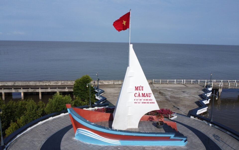 de-ca-mau-khong-con-la-‘diem-tan-cung-cua-to-quoc’