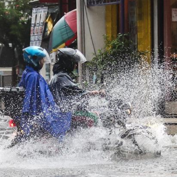 hang-nghin-nguoi-philippines-so-tan-khan-cap-tranh-bao-fengshen