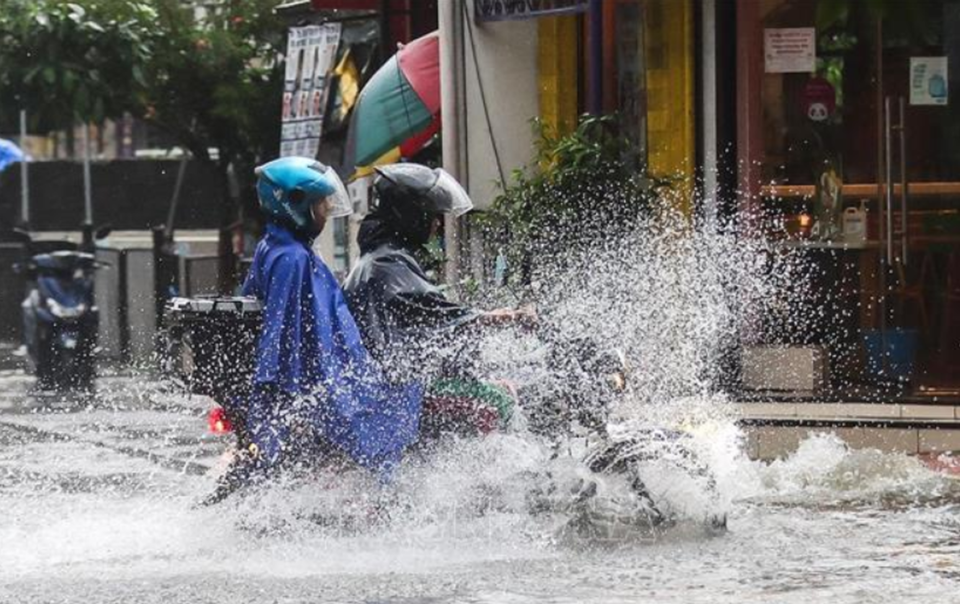 hang-nghin-nguoi-philippines-so-tan-khan-cap-tranh-bao-fengshen
