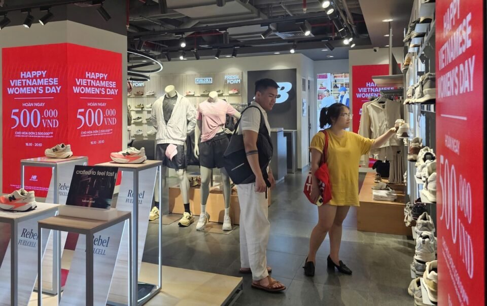 qua-trai-nghiem,-cham-soc-suc-khoe-len-ngoi-dip-20-10