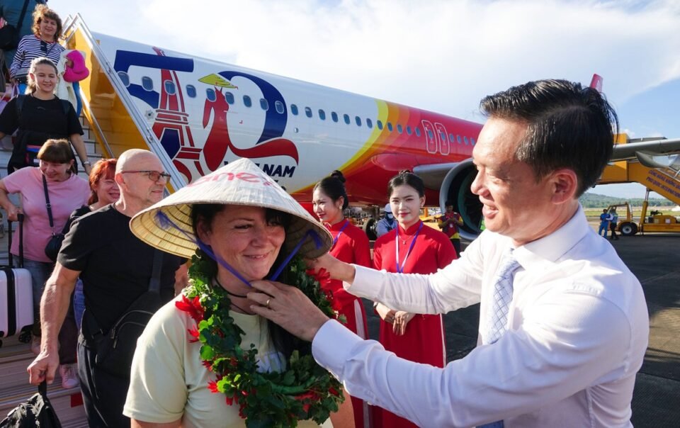 noi-lai-duong-bay-tu-nga-den-phu-quoc,-don-220-khach-luc-chieu-nay