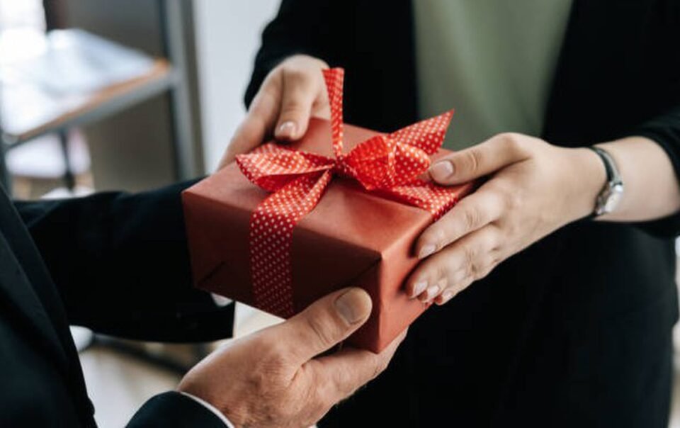 mon-qua-gi-tang-me,-tang-vo-cho-ngay-20-10-dang-nho?