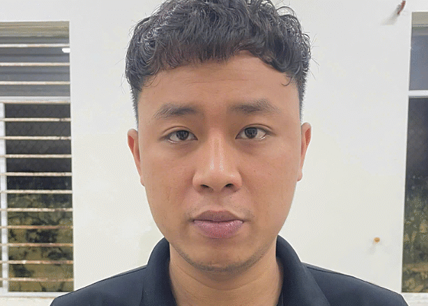 gia-cong-an-ep-nu-sinh-18-tuoi-di-nhau-de-hiep-dam