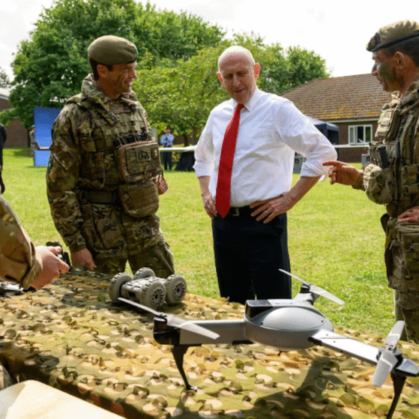 quan-doi-anh-duoc-quyen-ban-ha-drone-ngay-khi-phat-hien