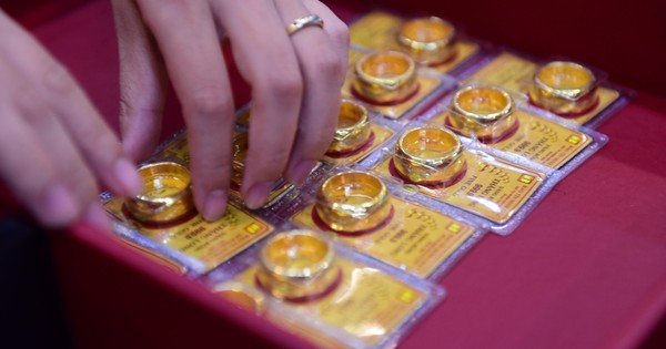 gi&aacute;-v&agrave;ng-nhan-tang-l&ecirc;n-153-trieu-dong/luong,-vuot-v&agrave;ng-mieng-sjc