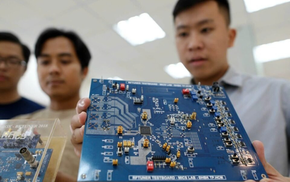 khoi-day-khat-vong-lam-giau-trong-xa-hoi