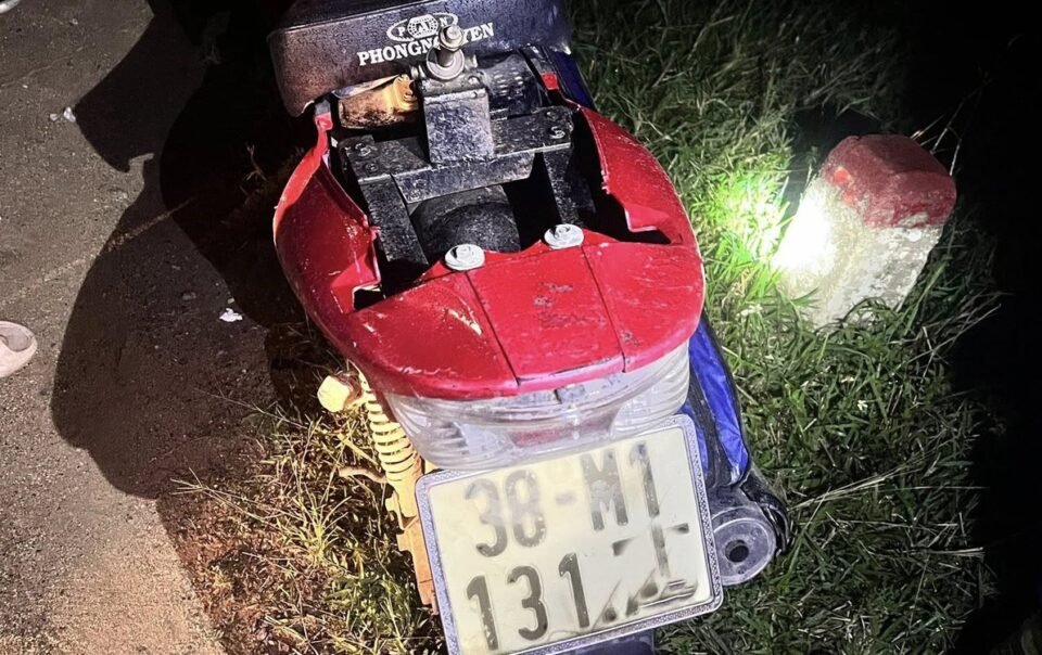 phat-hien-thi-the-nguoi-dan-ong-duoi-chan-cau-luc-nua-dem