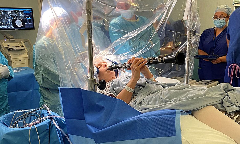 benh-nhan-thoi-ken-trong-ca-phau-thuat-nao