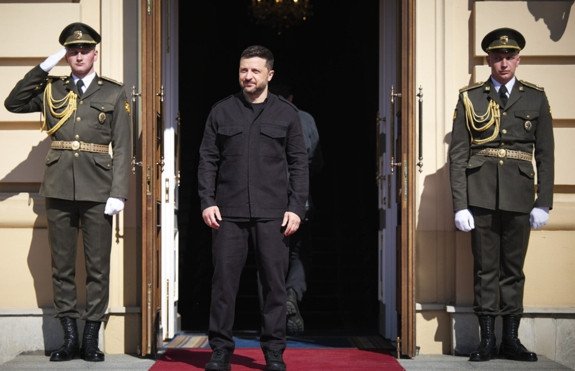 ukraine-dieu-dong-binh-si-toi-anh-va-tho-nhi-ky