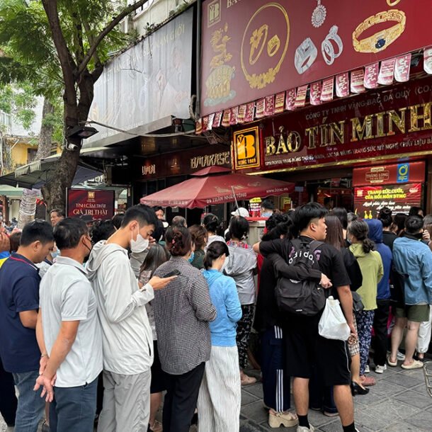 gia-vang-giam-manh,-xuat-hien-diem-ban-toi-10-luong-cho-moi-khach-hang