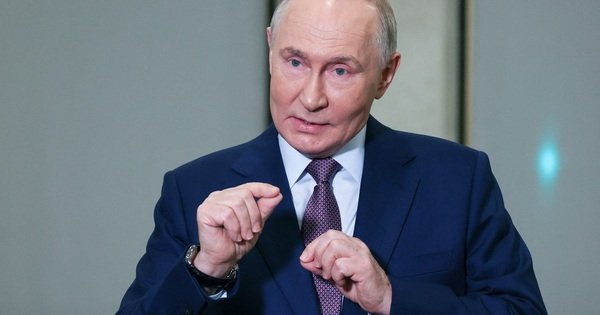 tong-thong-putin-tuy&ecirc;n-bo-kh&ocirc;ng-khuat-phuc-truoc-&aacute;p-luc-tu-my