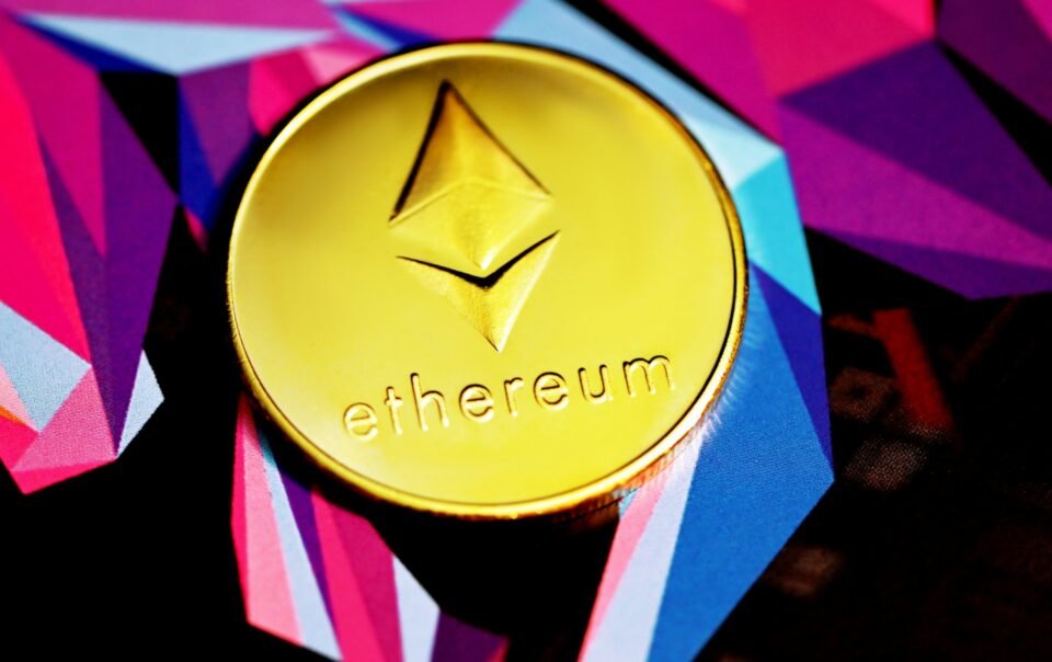 ethereum-stays-steady-above-realized-value-–-can-fresh-liquidity-fuel-the-next-breakout?