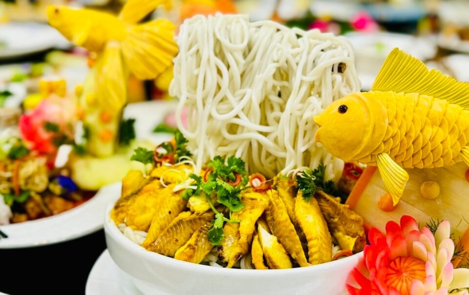 am-thuc-viet-va-man-cong-dien-dep-mat-tai-tp.hcm:-mon-ngon-tu-100-loai-ca