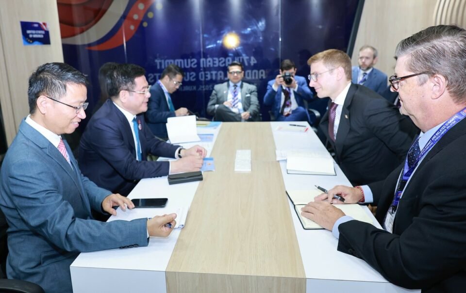 bo-truong-cong-thuong-de-nghi-day-nhanh-hoan-tat-hiep-dinh-thuong-mai-doi-ung-cong-bang-voi-my