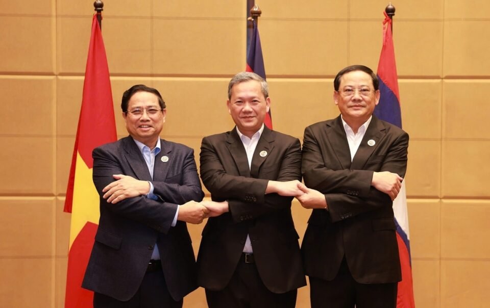 viet-nam,-lao,-campuchia-nhat-tri-tang-cuong-hop-tac-ve-chinh-phu-so