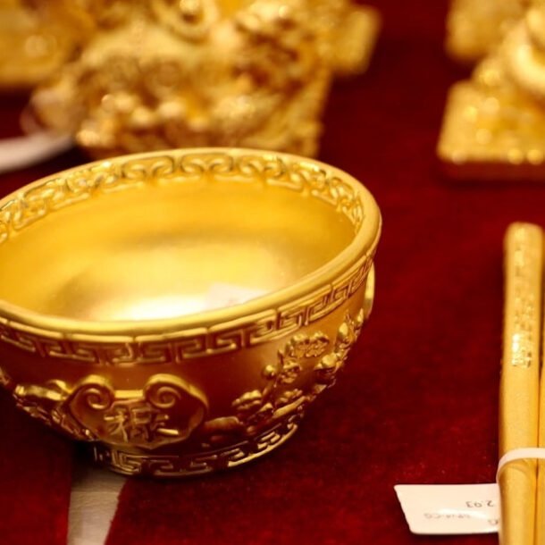 gia-vang-hom-nay-27/10/2025:-canh-bao-'duoi-suc',-vang-sjc-giam-manh