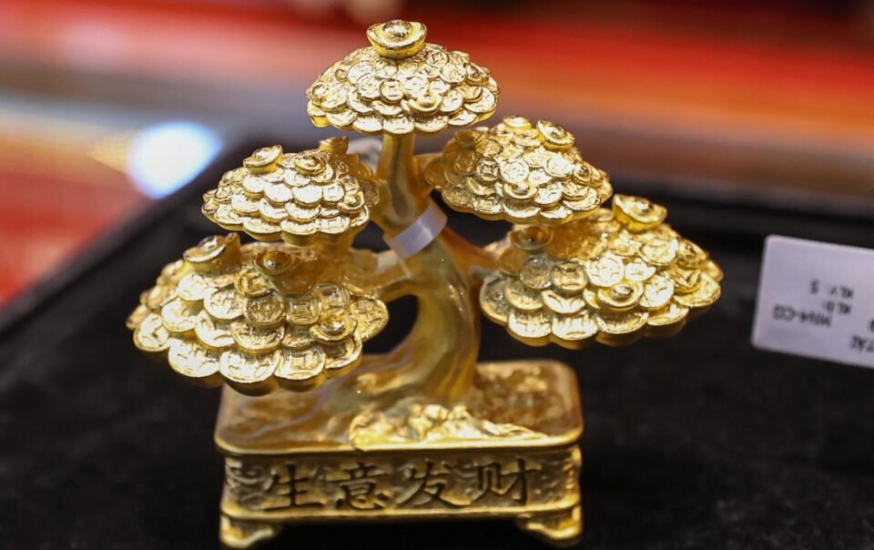 gia-vang-hom-nay-25/10/2025-tang-tro-lai-sau-cu-roi-manh-nhat-12-nam