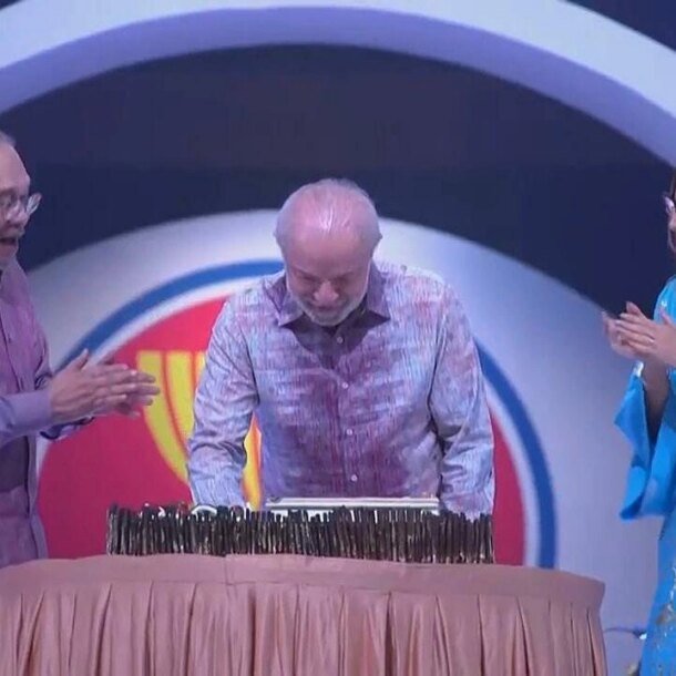 asean-to-chuc-tiec-sinh-nhat-bat-ngo-cho-tong-thong-brazil