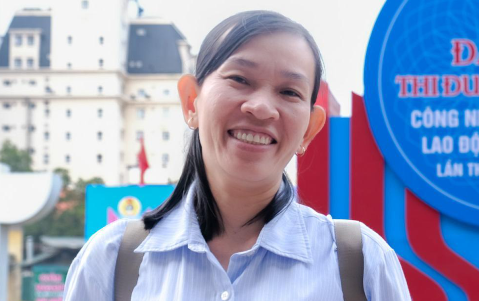 cong-nhan-chon-sang-tao-va-lam-loi