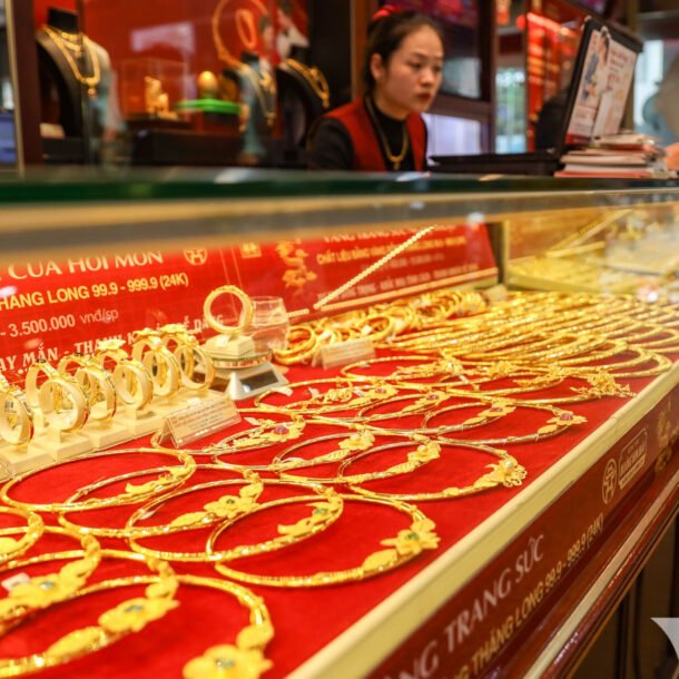 gia-vang-hom-nay-30/10/2025:-da-giam-bi-chan-lai,-sjc-o-muc-tren-147-trieu/luong