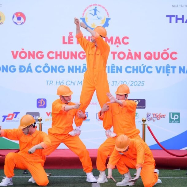 khai-mac-vong-chung-ket-giai-bong-da-cong-nhan,-vien-chuc-viet-nam-2025