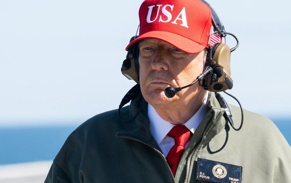 ong-trump-noi-vu-khi-hat-nhan-cua-my-co-the-lam-no-tung-the-gioi-150-lan