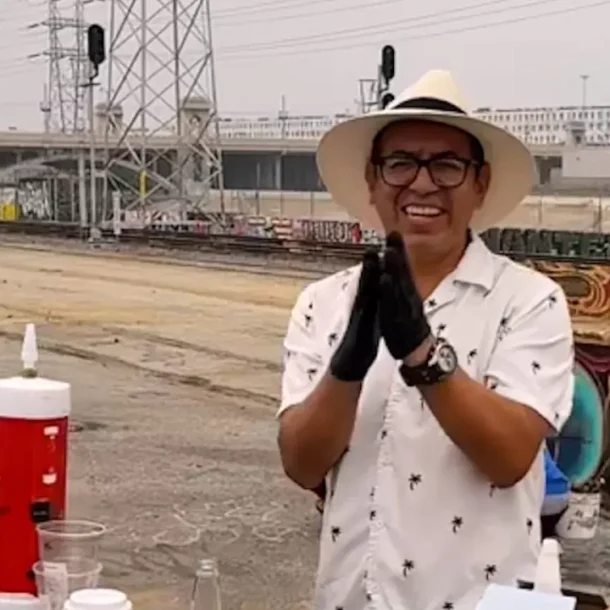 nguoi-nhap-cu-truyen-cam-hung-nho-don-rac-o-los-angeles