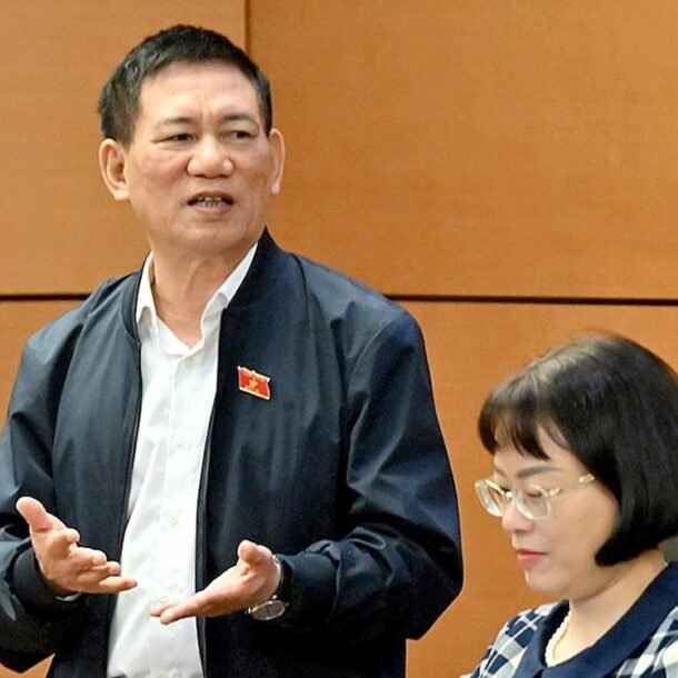 pho-thu-tuong-ho-duc-phoc-ly-giai-ve-bao-hiem-‘dong-tien-vao-de-nhung-rut-ra-rat-kho’