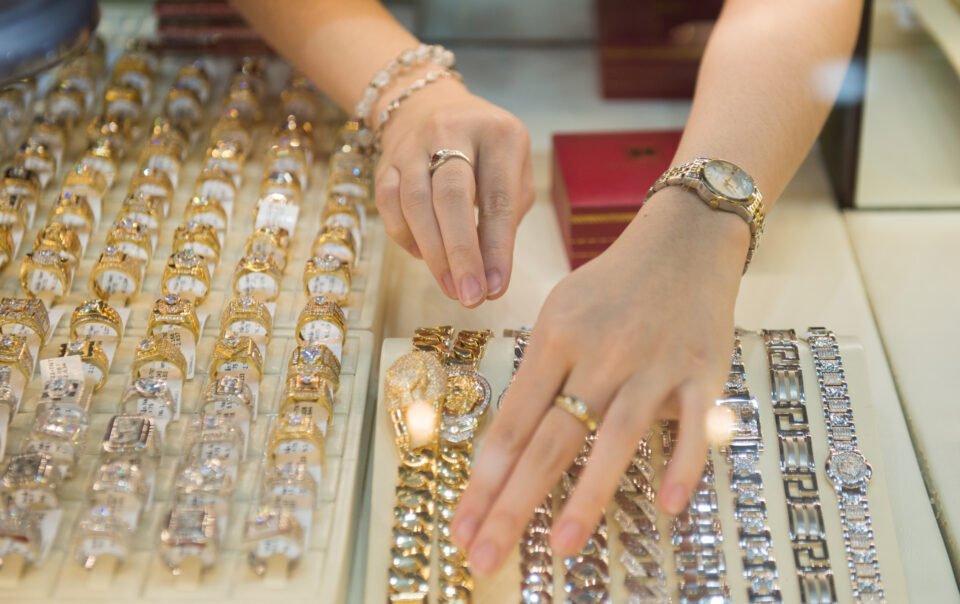 gia-vang-co-giam-ve-vung-100-110-trieu-dong/luong-tu-nay-den-cuoi-nam?