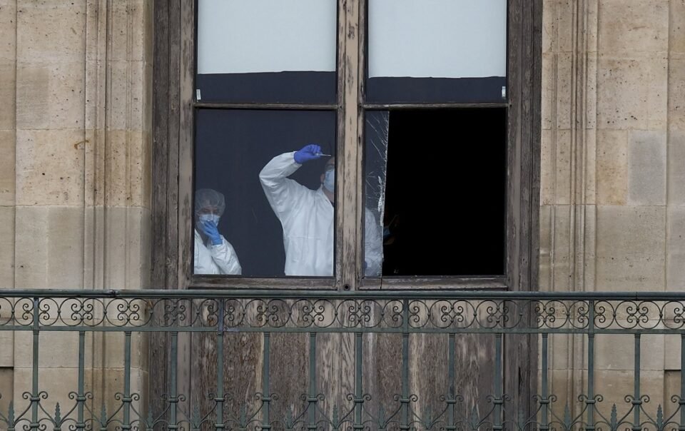 manh-moi-giup-phap-vach-mat-nhom-cuop-bao-tang-louvre