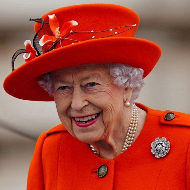 anh-se-trung-bay-di-san-thoi-trang-cua-co-nu-hoang-elizabeth-ii