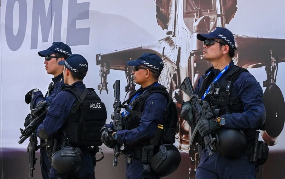 singapore-se-phat-roi-ke-lua-dao-truc-tuyen