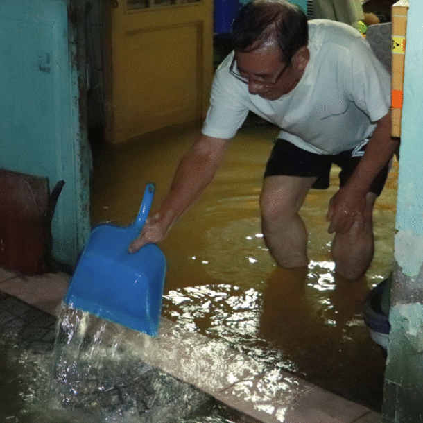 trieu-cuong-o-tp.hcm-vuot-bao-dong-3:-nguoi-dan-binh-quoi-don-ngap-toi-nua-dem